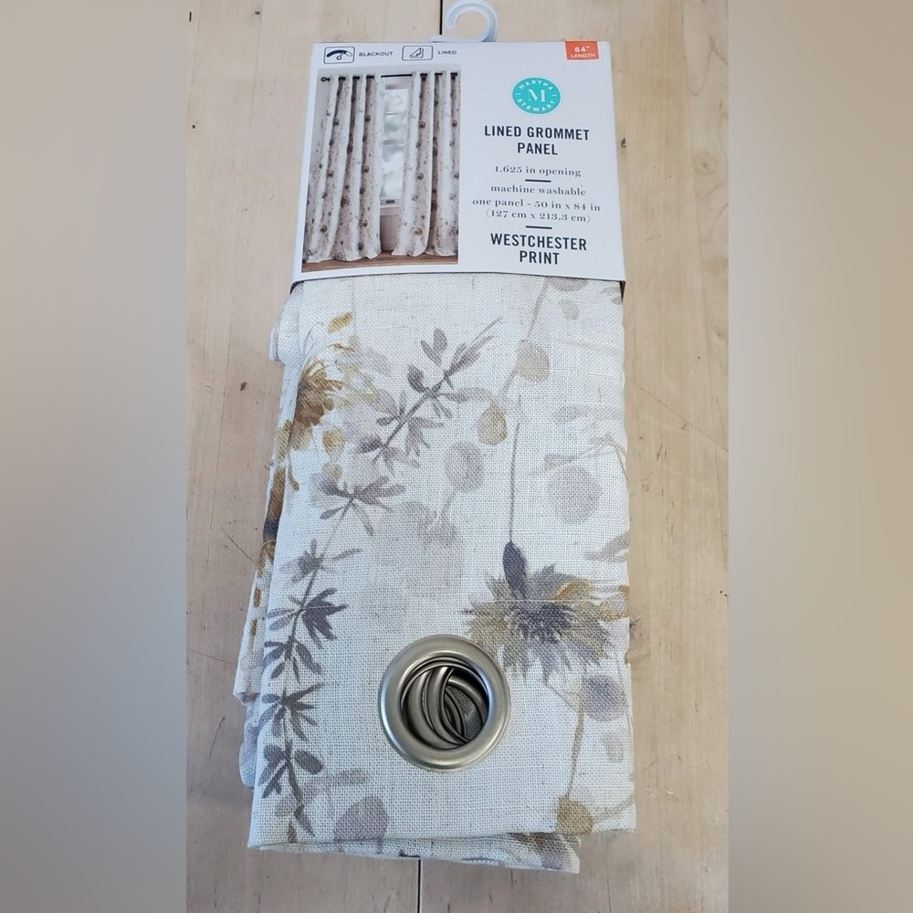 NWT Martha Stewart Lined Grommet Panel (one)